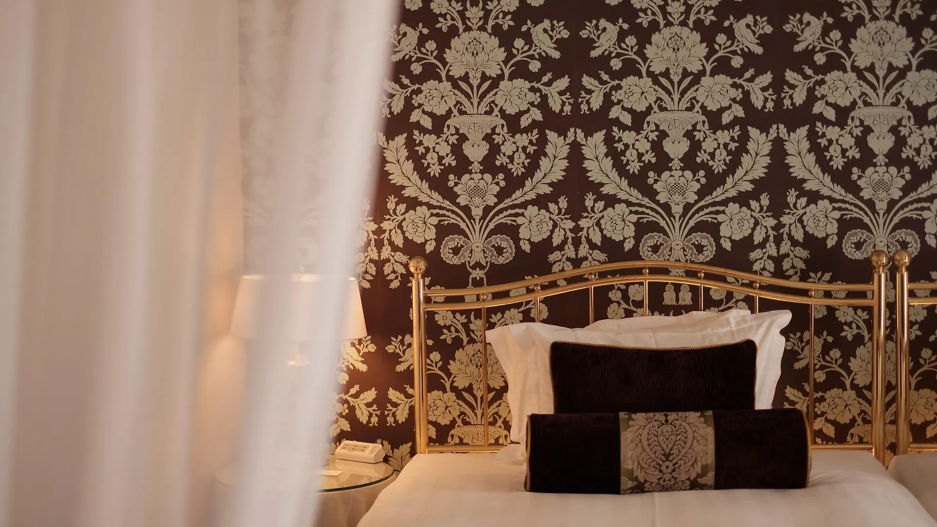 Kobe Kitano Hotel 5*,