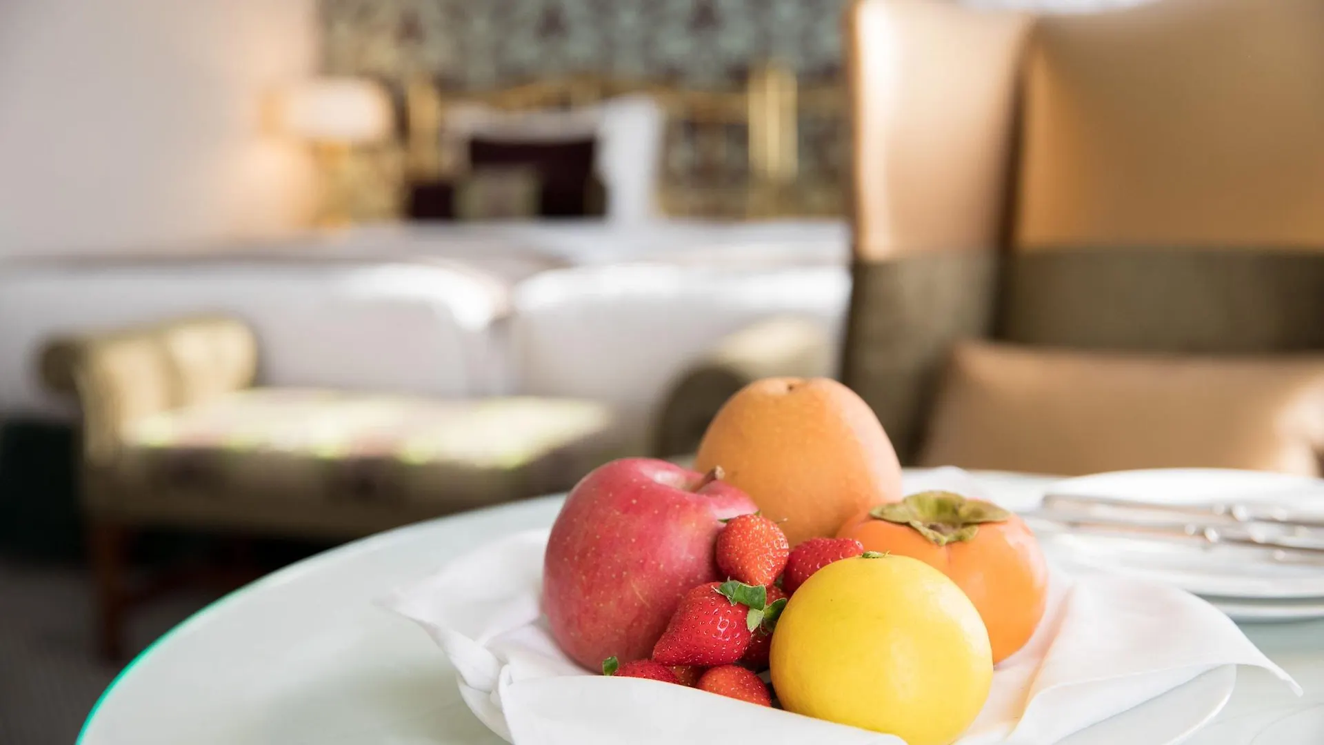 Kobe Kitano Hotel 5*,  Japonya
